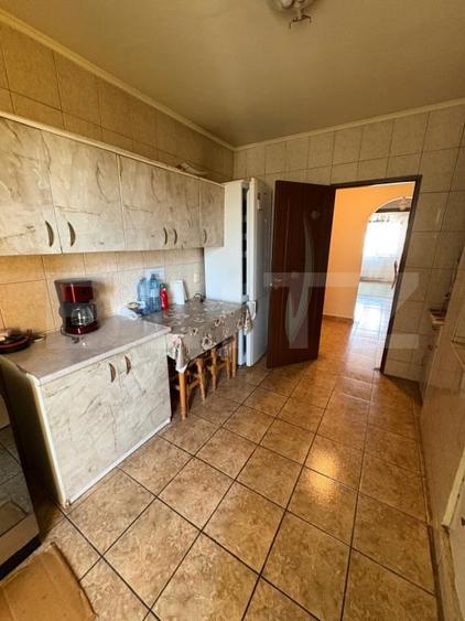 Apartament cu 4 camere decomandat, mobilat în Prundu