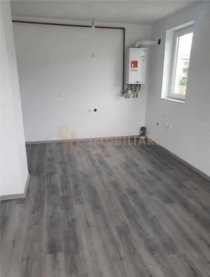 Apartament cu 3 camere în Independenței
