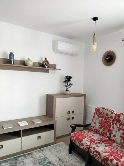 Apartament cu 2 camere semidecomandat în Sud