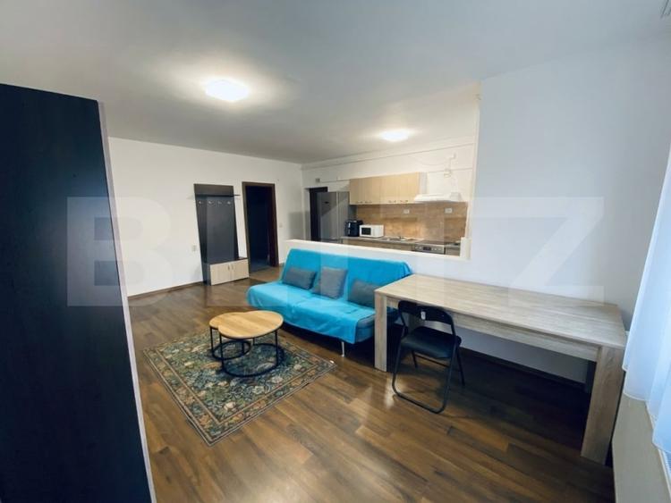 Apartament cu 2 camere semidecomandat, mobilat în Florești