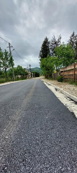 Teren de 1600 mp, în Brebu