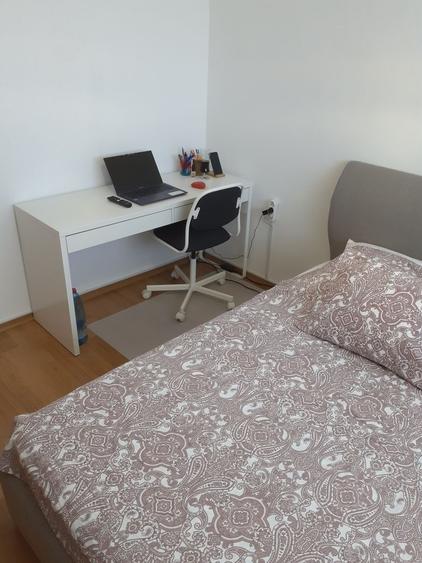Apartament cu 3 camere decomandat în Drumul Taberei