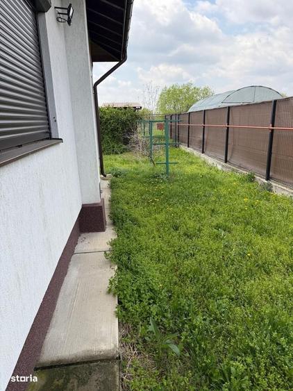 Casă cu 4 camere cu Teren 600 Mp în Tărtășești