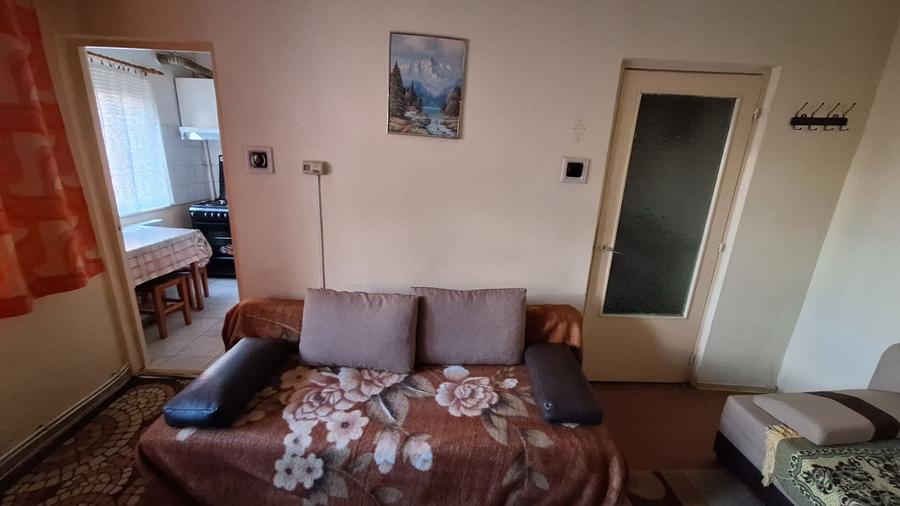 Garsonieră semidecomandată în Micro 1