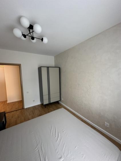 Apartament cu 2 camere semidecomandat în Mărăști