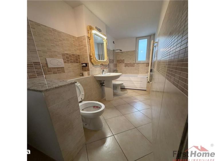 Apartament cu 4 camere decomandat în Est