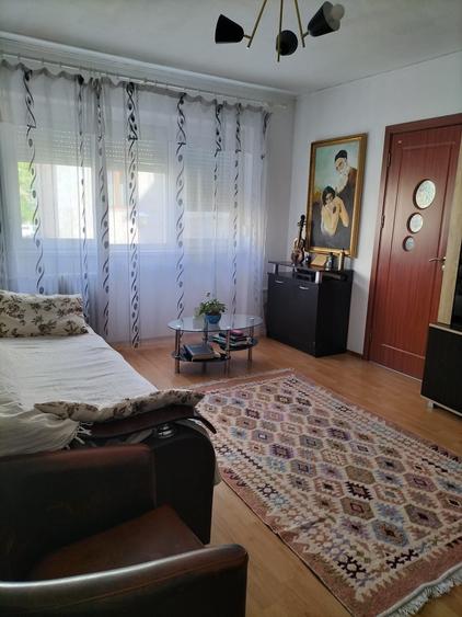 Apartament cu 2 camere nedecomandat în Central