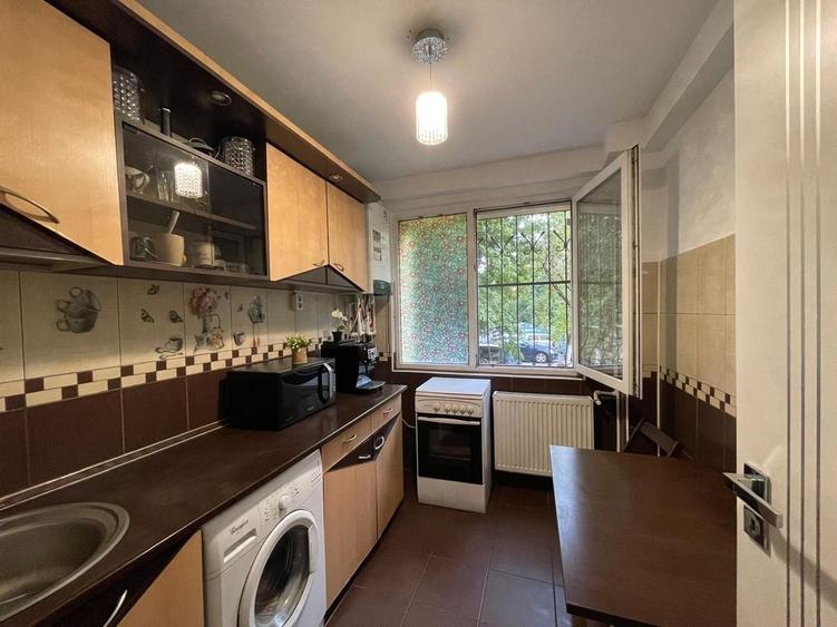 Apartament cu 2 camere decomandat, mobilat în Dristor
