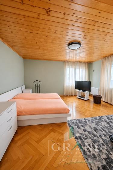 Casă individuală cu 5 camere cu Canalizare în Gheorgheni