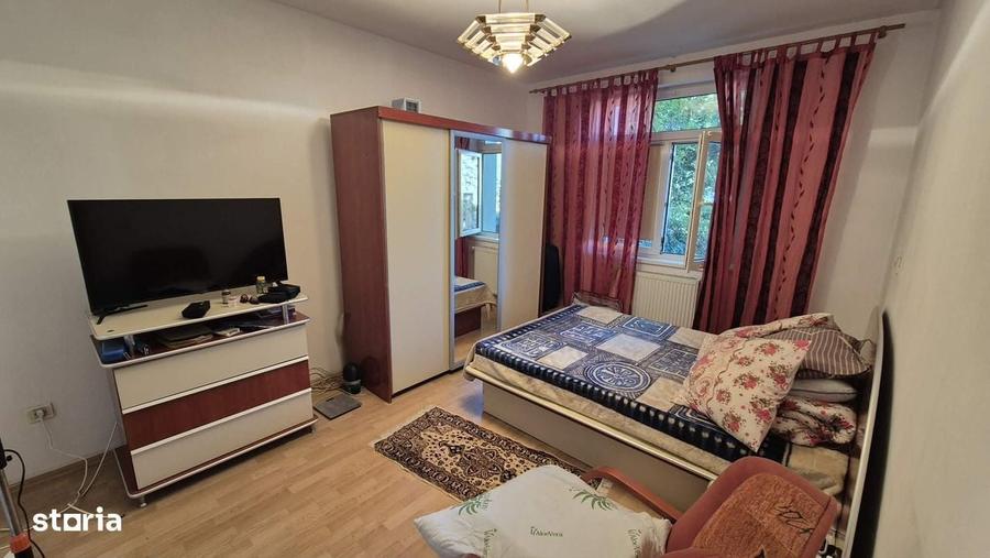 Apartament cu 2 camere decomandat în Muncii