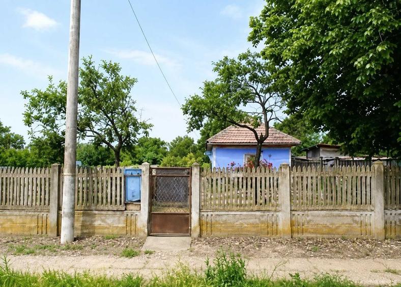 De vanzare casa + teren, 1773 mp, Comuna Barca, jud Dolj - 1