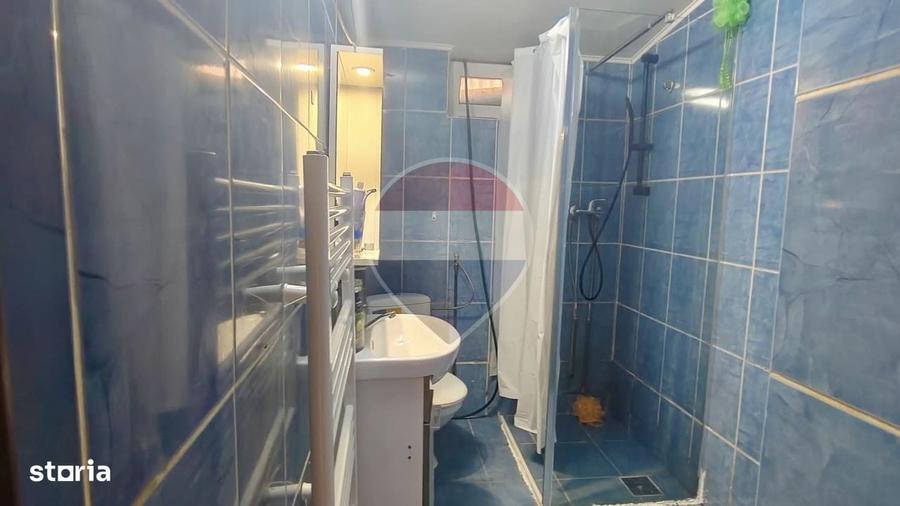 Casă cu 3 camere în Schei