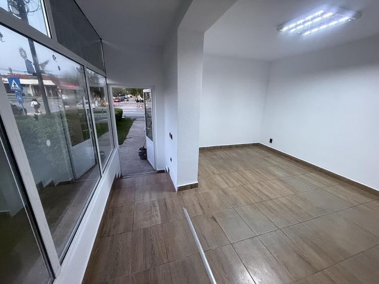 Spațiu comercial, de 35 mp, în Central