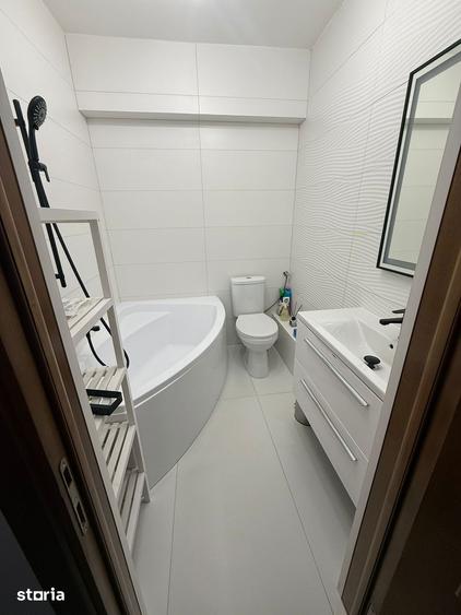 Apartament cu 3 camere în Victoriei
