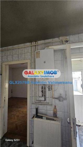 Casă cu 6 camere cu Teren 186 Mp în Vatra Luminoasă