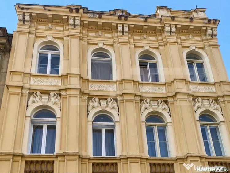 Apartament cu 4 camere decomandat în Centrul Istoric