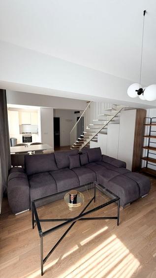 Apartament cu 3 camere decomandat, mobilat în Aviației