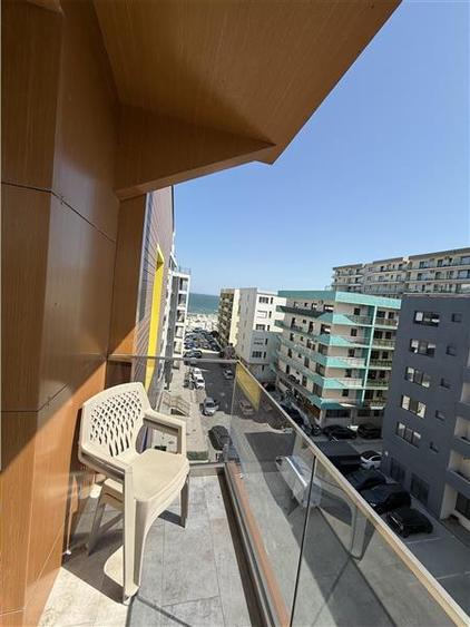 Apartament cu 5 camere decomandat, mobilat în Nord