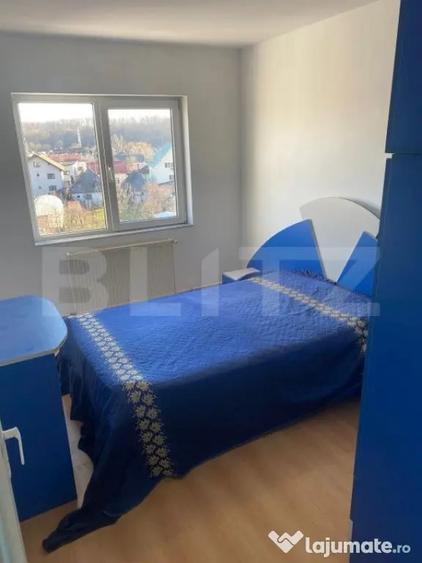 Apartament cu 3 camere semidecomandat în Central
