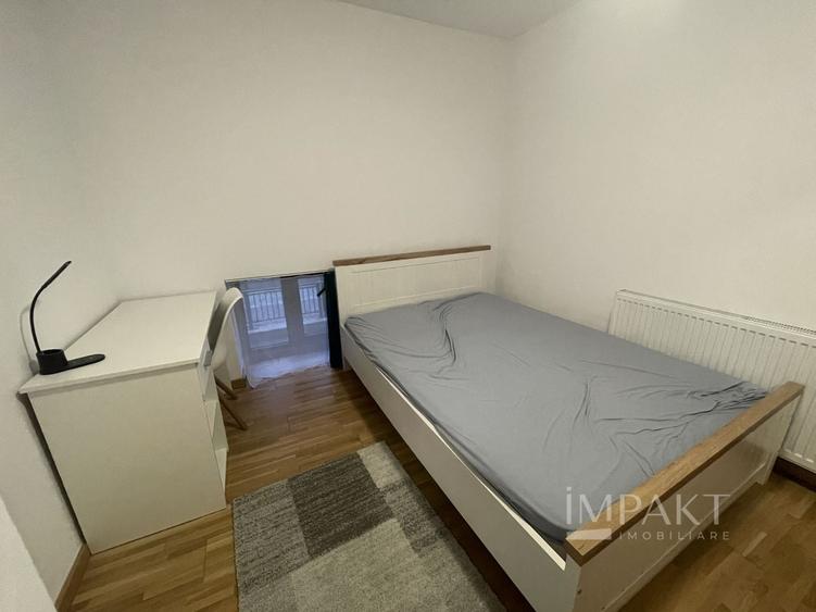 Apartament cu 3 camere semidecomandat, mobilat în Ultracentral