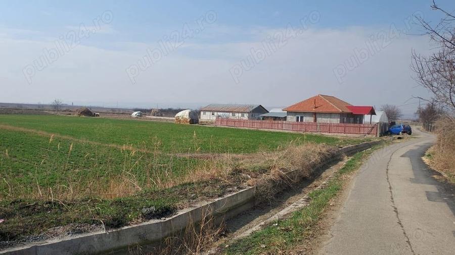 Teren de 3200 mp, în Central