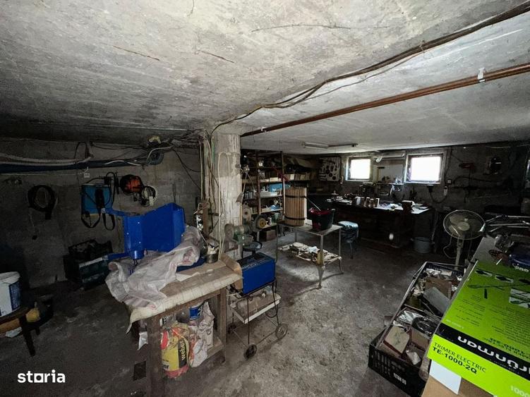 Casă cu 4 camere în Sântuhalm