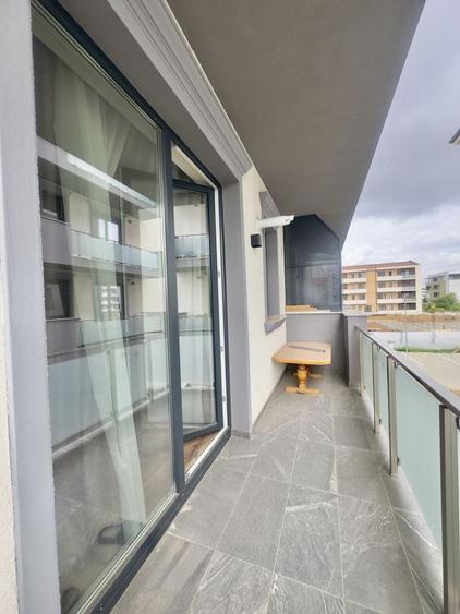 Apartament cu 2 camere semidecomandat în Giroc
