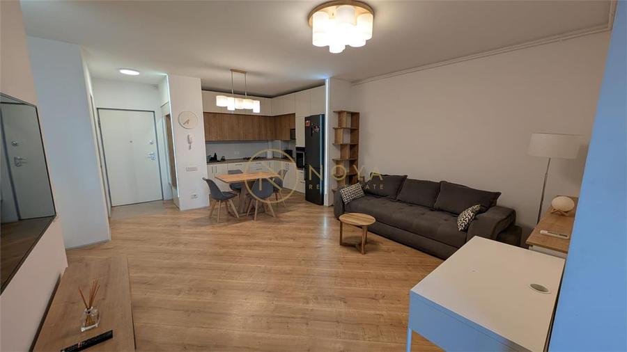 Apartament cu 3 camere decomandat, mobilat în Pipera