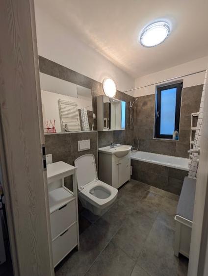 Apartament cu 2 camere semidecomandat, mobilat în Giroc