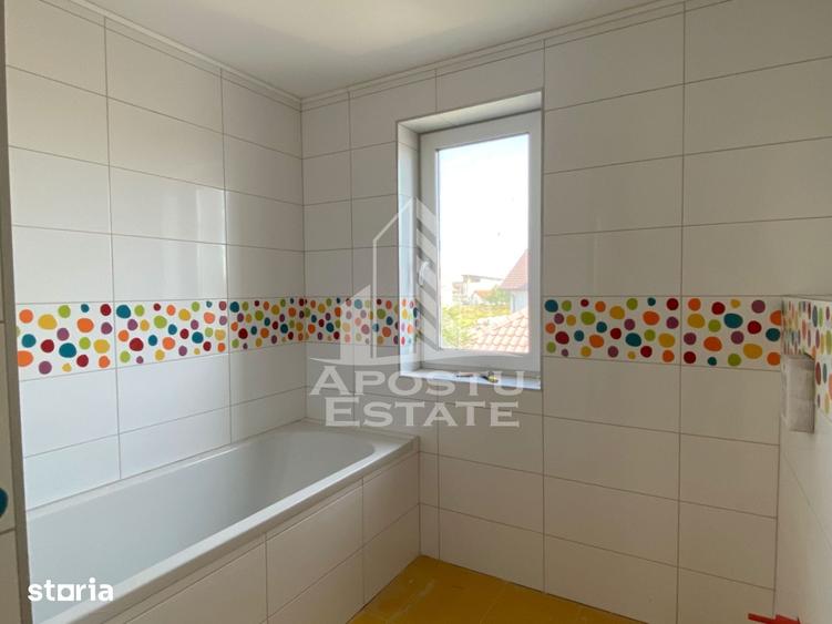 Casă cu 4 camere cu Teren 400 Mp în Săcălaz
