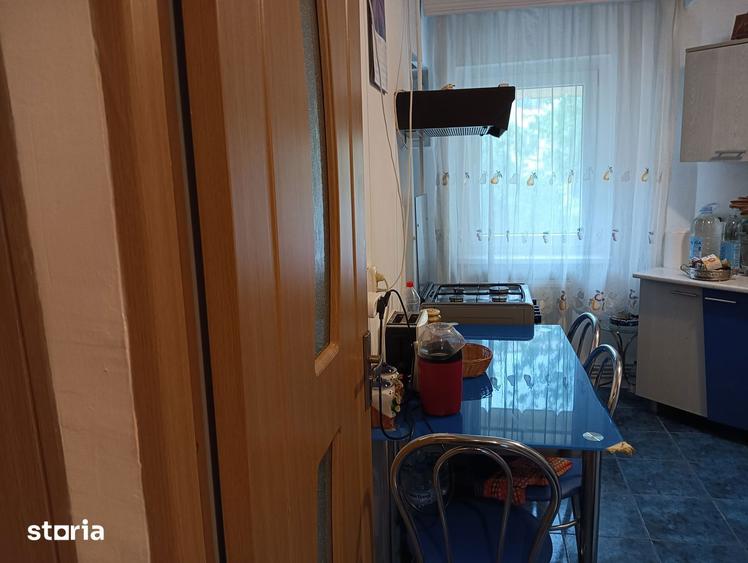 Apartament cu 2 camere, mobilat în Central
