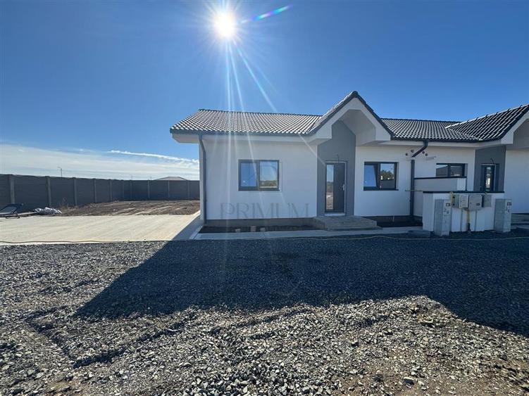 Duplex cu 3 camere cu Teren 350 Mp în Bucovăț (Remetea Mare)