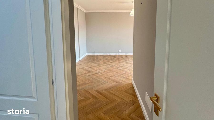 Apartament cu 3 camere în Băneasa