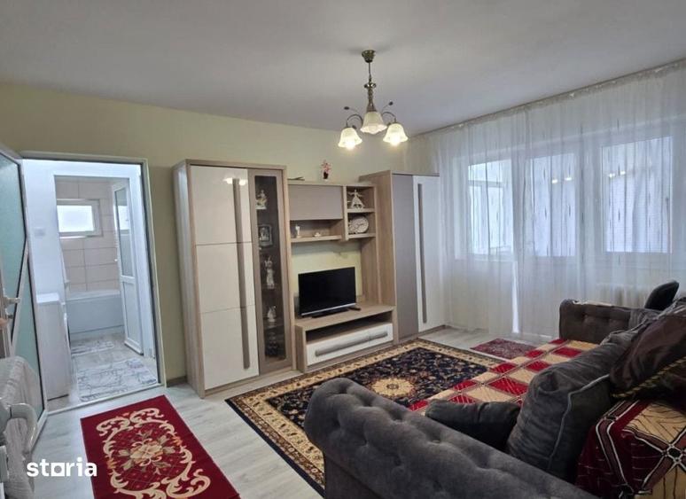 Apartament cu 2 camere în Mircea cel Bătrân
