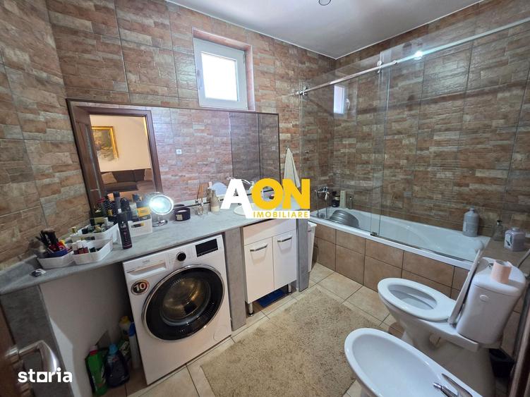 Casă cu 5 camere cu Teren 265 Mp în Tolstoi