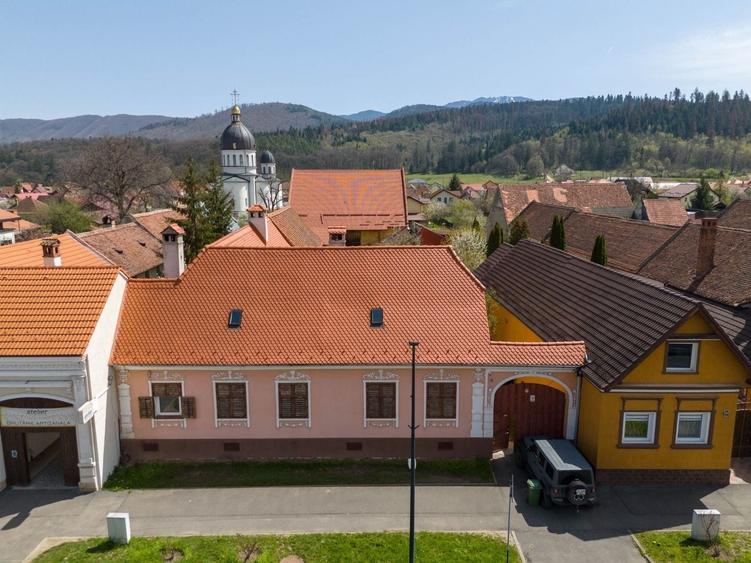 Casă individuală cu 3 camere cu Canalizare în Cristian