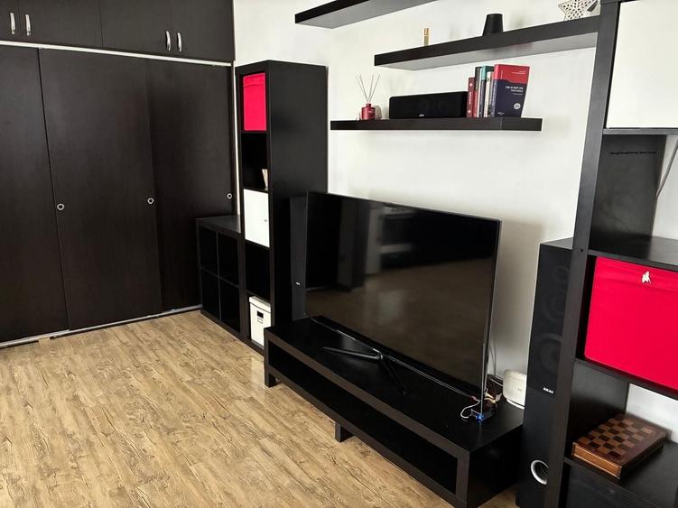 Apartament cu 2 camere semidecomandat, mobilat în Prelungirea Ghencea