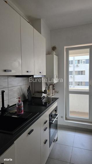Apartament 2 camere, balcon, complet mobilat, 2 locuri de parcare