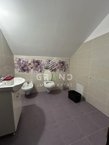 Duplex cu 5 camere cu Canalizare în Mănăștur