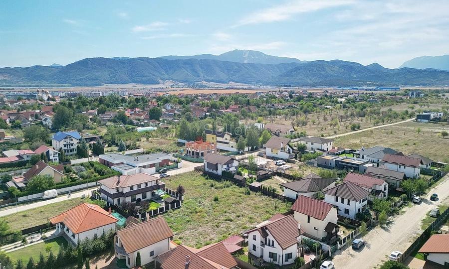 Teren Construcții intravilan de 823 mp, în Ghimbav Livadă