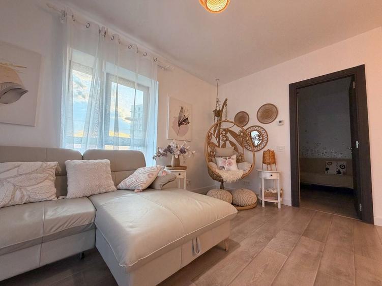 Apartament cu 5 camere, mobilat în Domenii