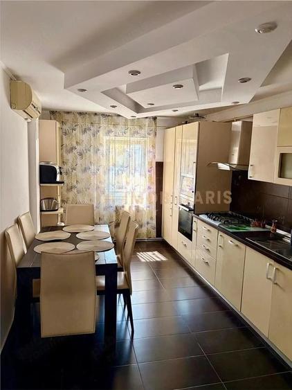 Apartament 3 camere - zona Moldovei - 4