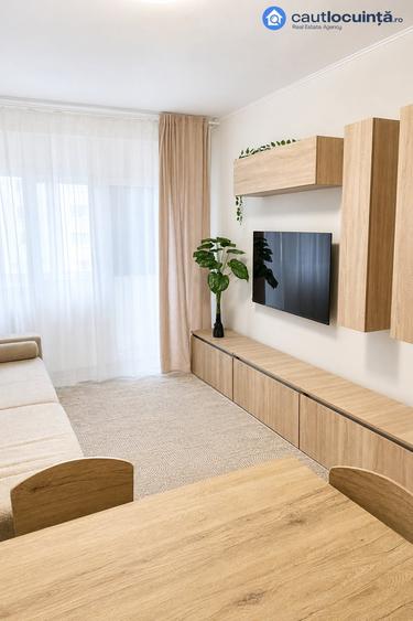 Apartament cu 3 camere în Tei