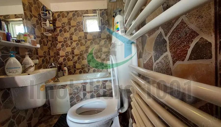 Casă cu 4 camere cu Teren 2431 Mp în Curtuiușu Mare