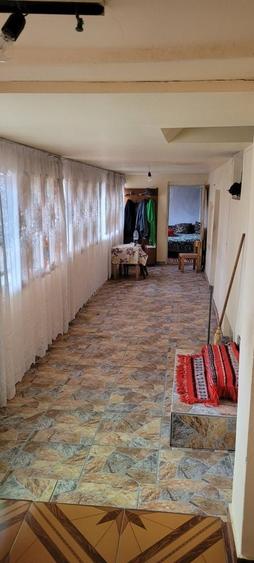 Casă cu 4 camere în Vădăstrița