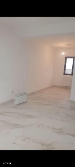Casă cu 4 camere cu Teren 200 Mp în Lumina