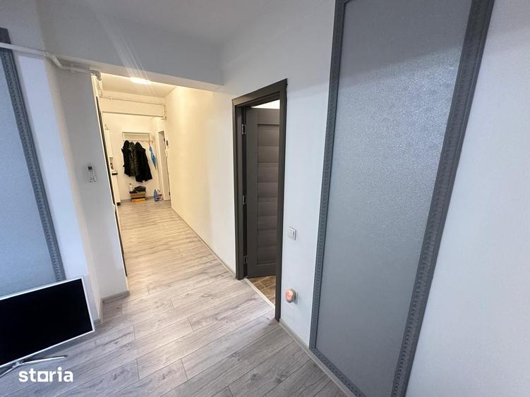 Apartament cu 3 camere semidecomandat în Florești