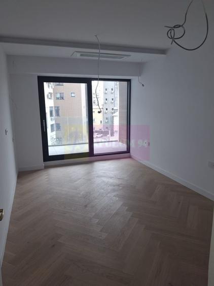 Apartament cu 3 camere decomandat în Unirii