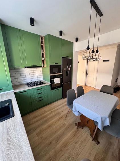 Apartament cu 2 camere decomandat în Florești