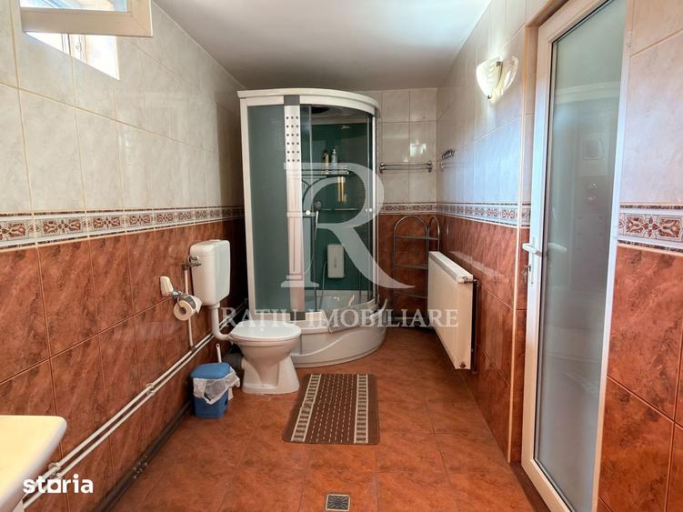 Casă cu 7 camere cu Teren 1500 Mp în Nojorid